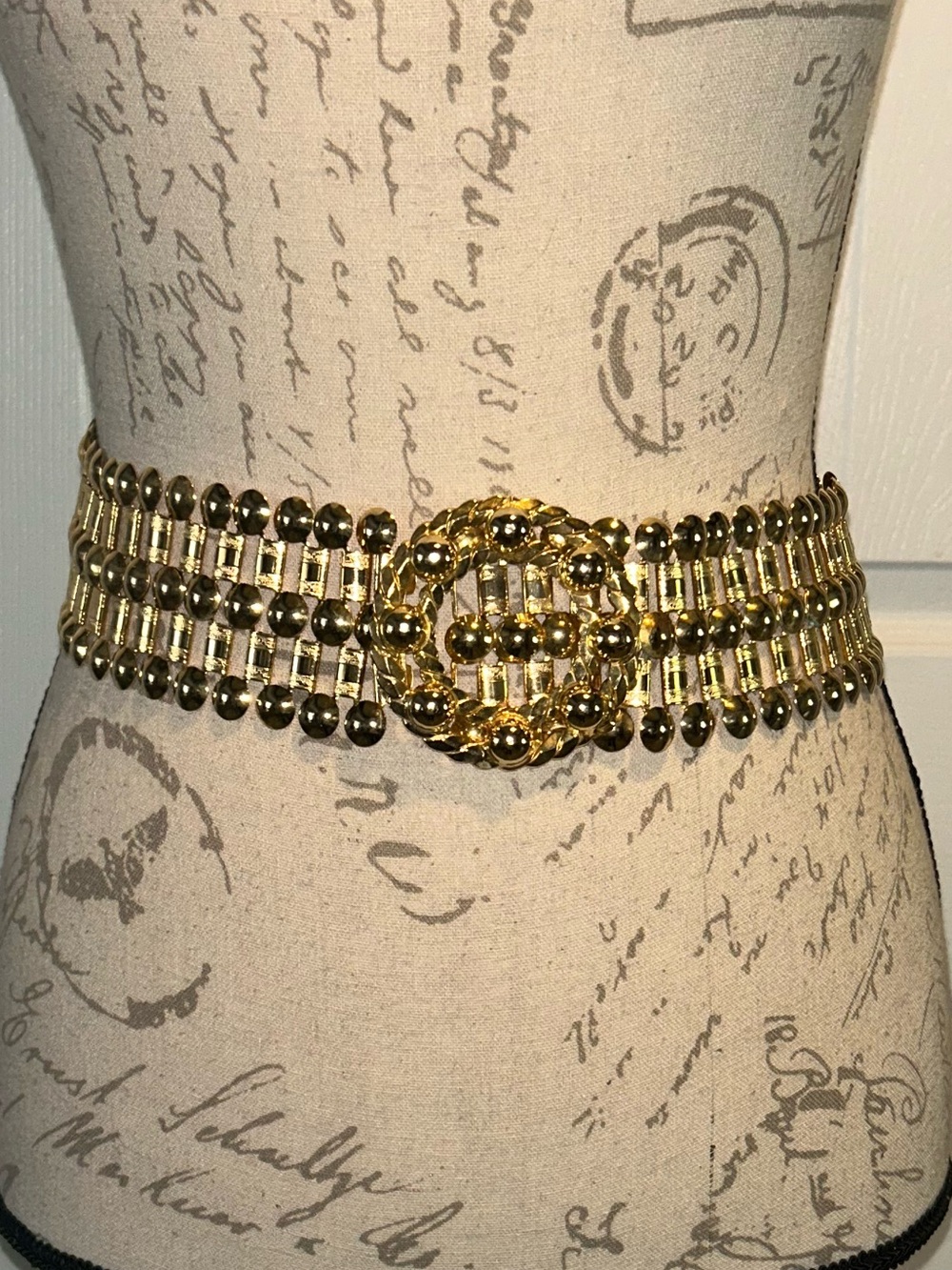 Vintage 80s Stretch Metallic Gold Belt